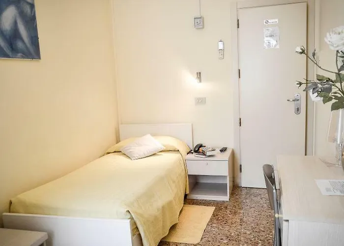 Santa Lucia *