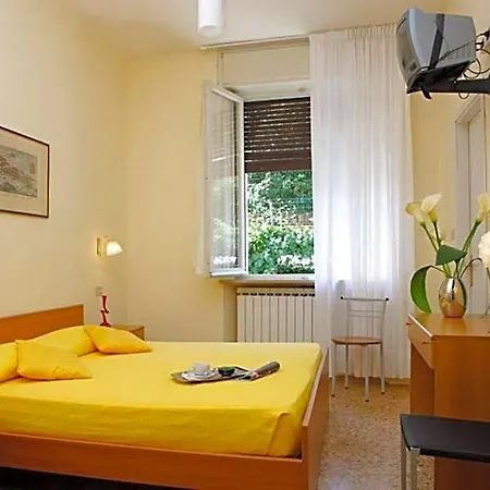Santa Lucia البندقية