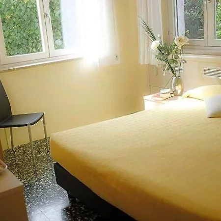 Santa Lucia البندقية