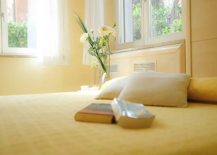 Szálloda Santa Lucia *