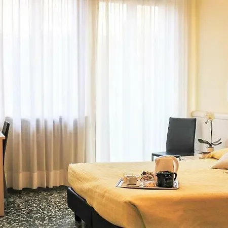 Santa Lucia Ξενοδοχείο